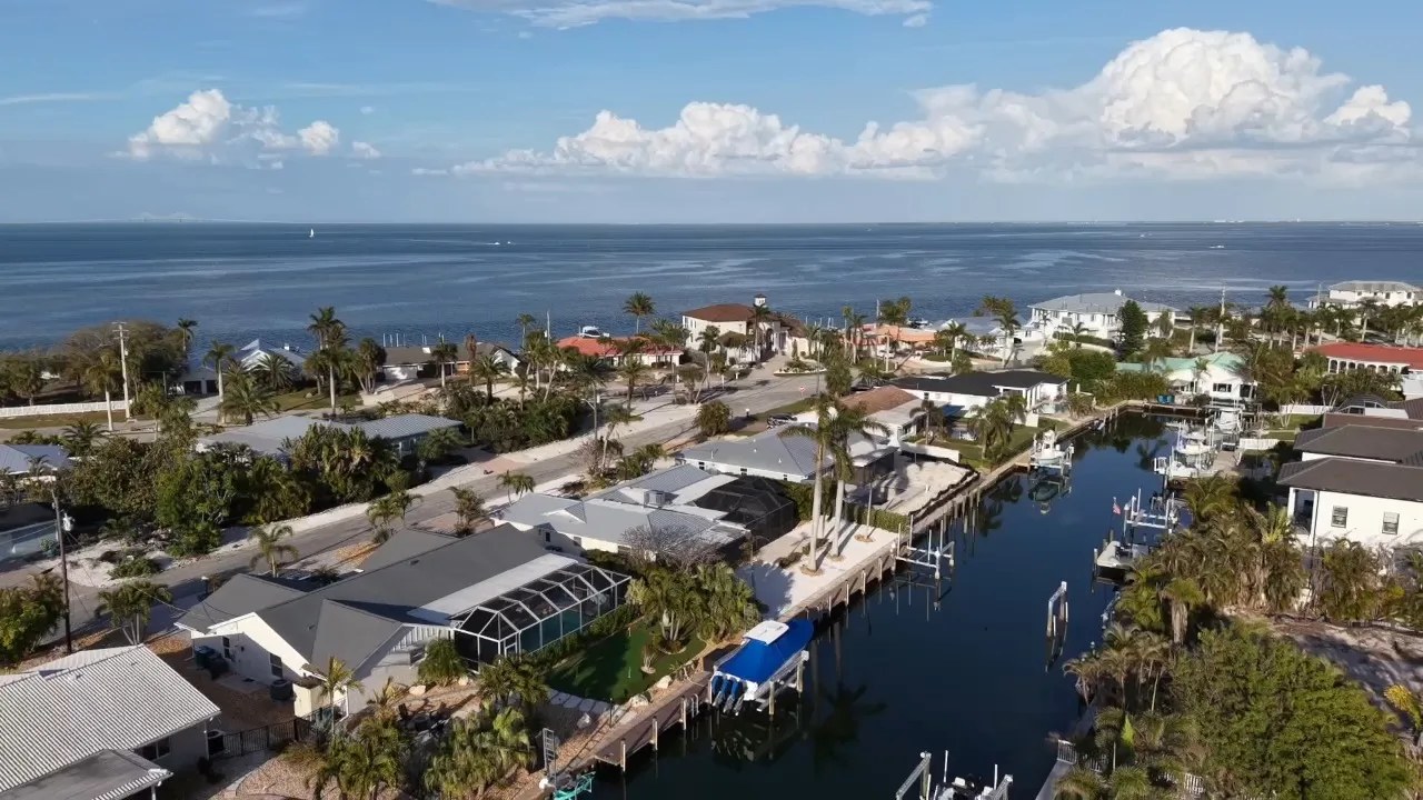 I loved creating this video for @becky_sirigotis_amihomes - A combination of AMI, a great property and an amazing sunset brought it all together!

Jason Angelini Media creates content that sells!
Contact me to schedule photos for your property. I also offer floorplans, room measurements, video, 360 tours, virtual staging, professional headshots, and much more!

Use code ILOVEJAMEDIA for $50 off your first appointment!

www.jasonangelinimedia.com

#tampabayrealtors #floridalifestylerealtor
#hillsboroughrealtor #TampaRealtor #TampaRealestate
#stpeterealestate #tampaRealEstate #lithiahomes
#customtampahomes #tampaliving #toptamparealtor
#fishhawkrealestate #palmharborrealtors
#Riverviewrealestate #safetyharborrealtor
#tamparealtor #seminolerealtor #largorealtor
#ilovetampa #tamparealestatephotographer